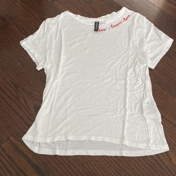 Women’s T-Shirts - Picture 4 of 6